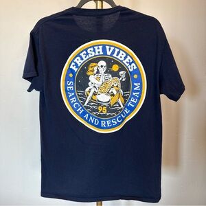 Fresh Vibes Search And Rescue Team ‘95 Size Medium Men’d T-Shirt